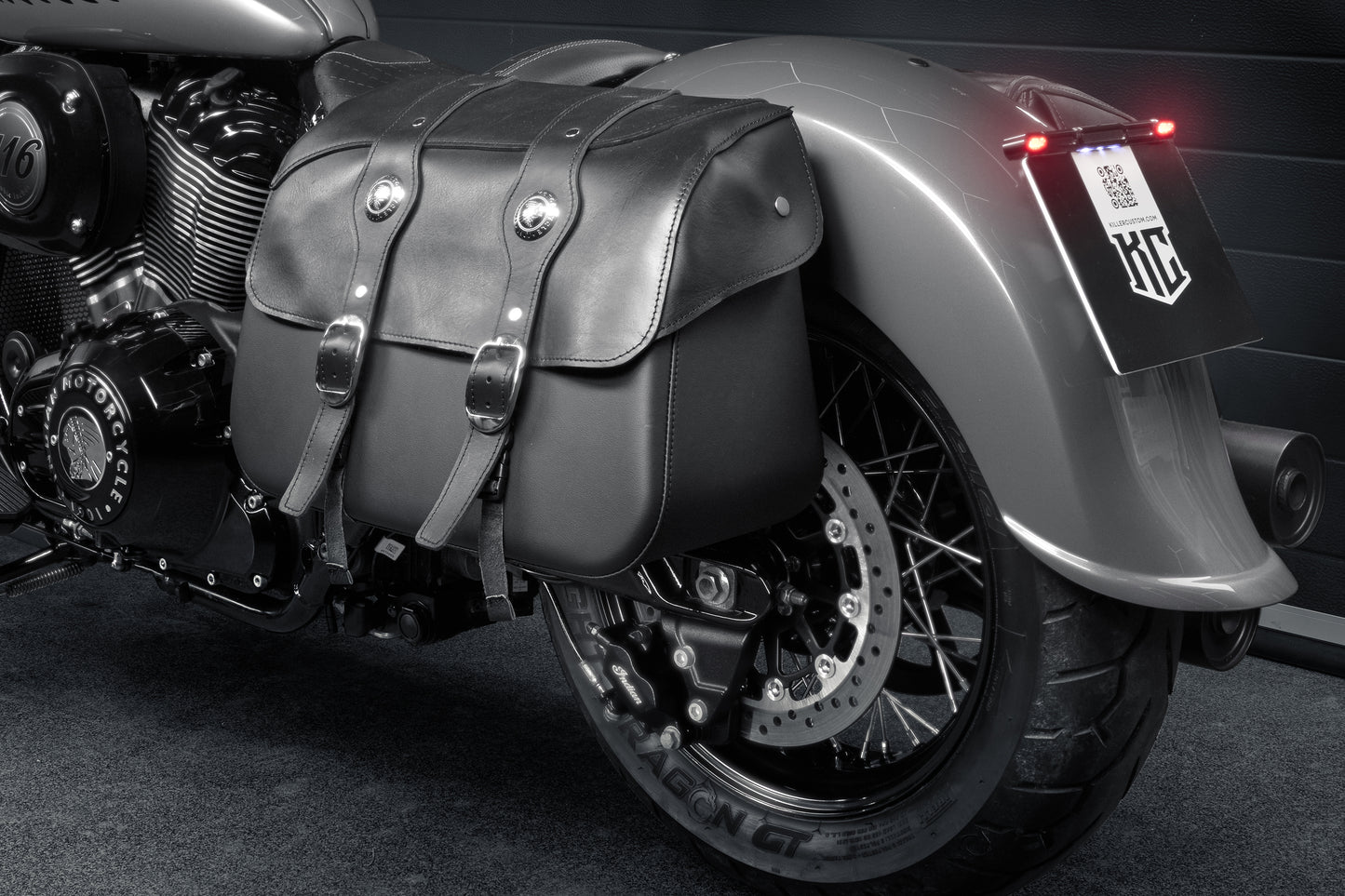 Indian Chief Rear Fender "Apache"