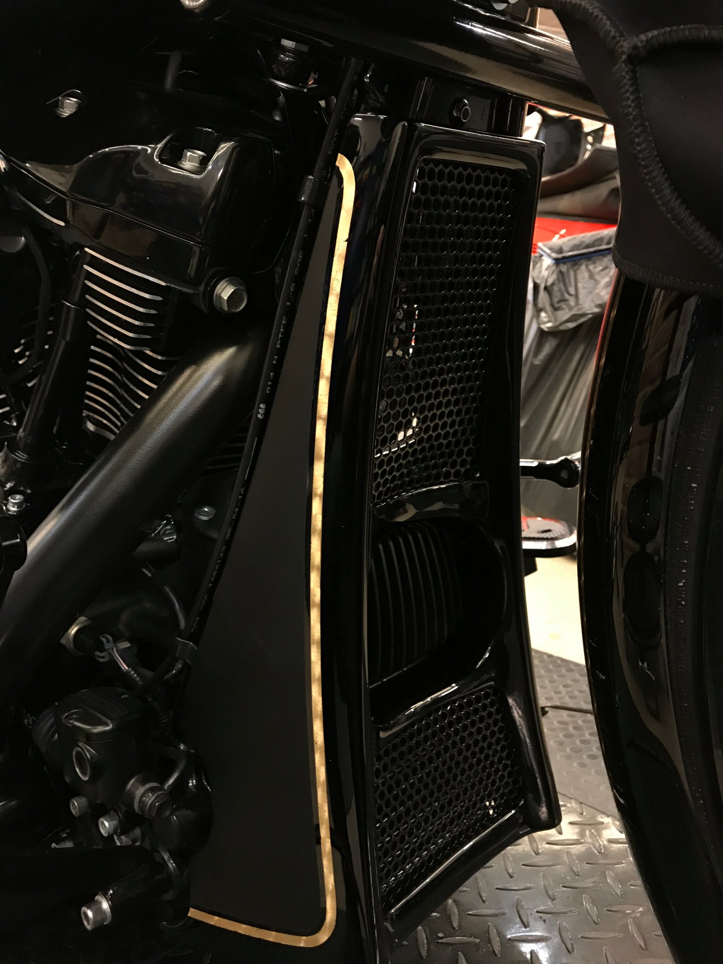 "Aggressor" Series Touring Radiator Cover 2017-2023