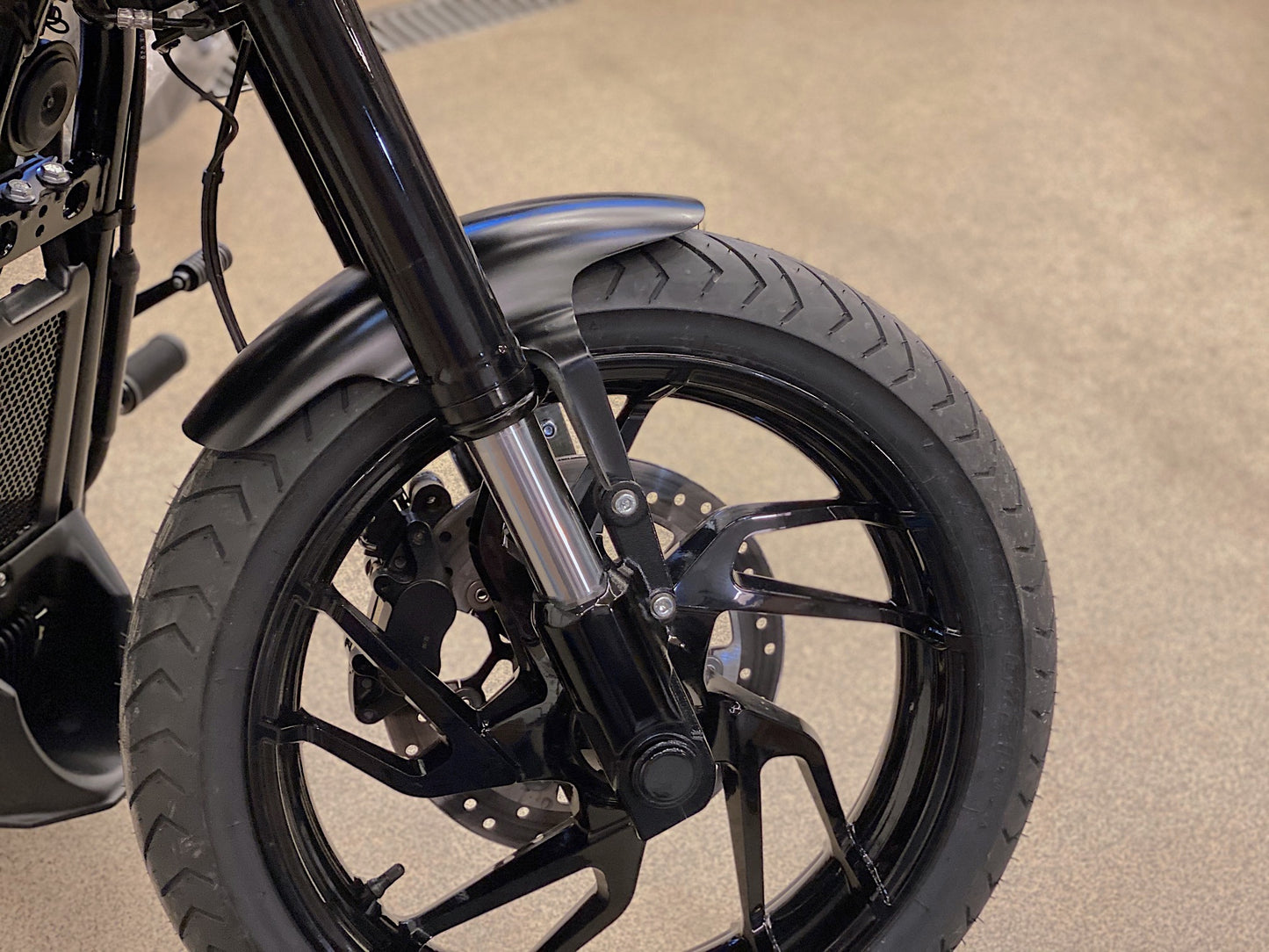 Custom Front Fender 2018-2025 Softail M8 Sport Glide FLSB