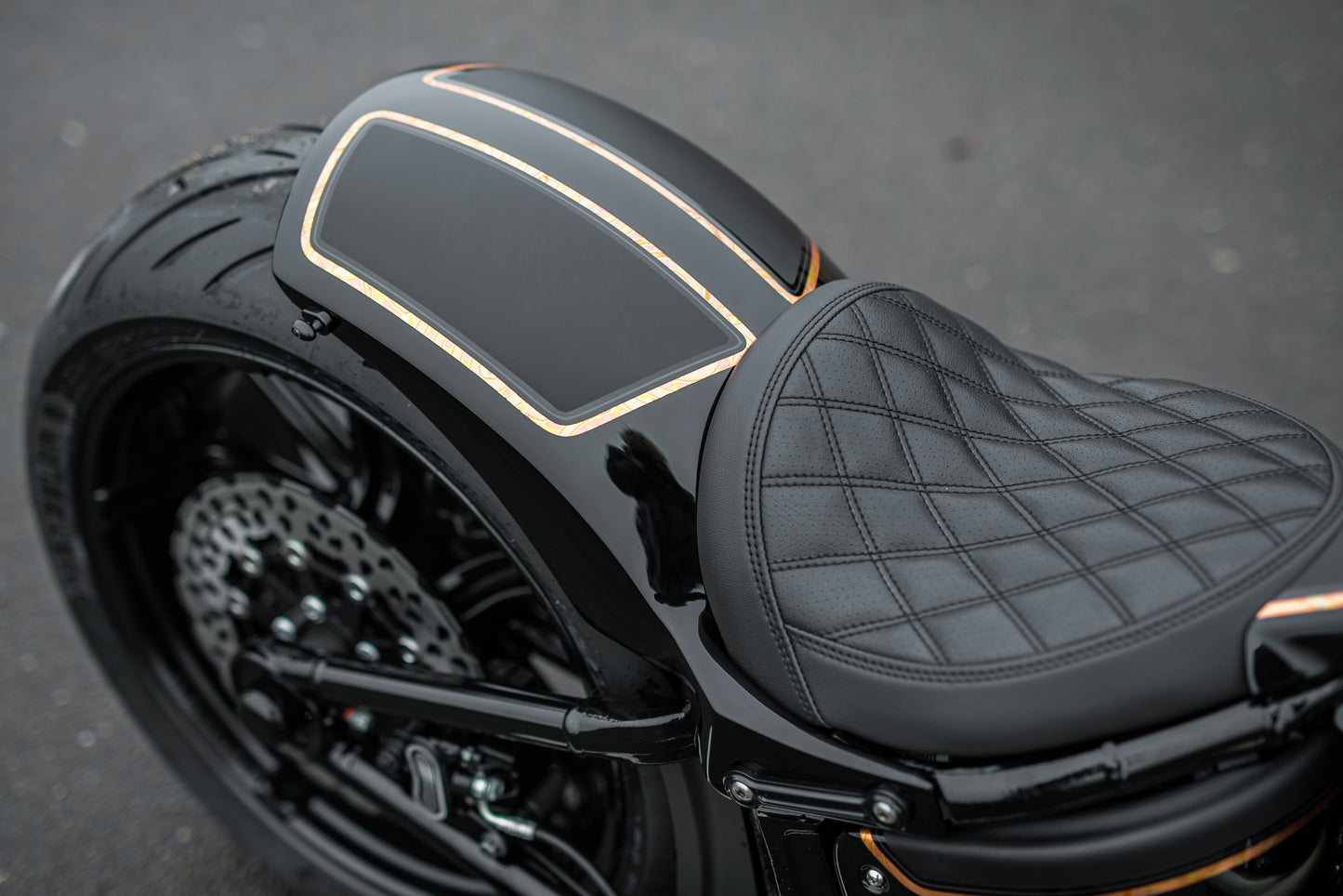 Seat "Diamond" for "Short Oval" Rear Fender 2018-2025