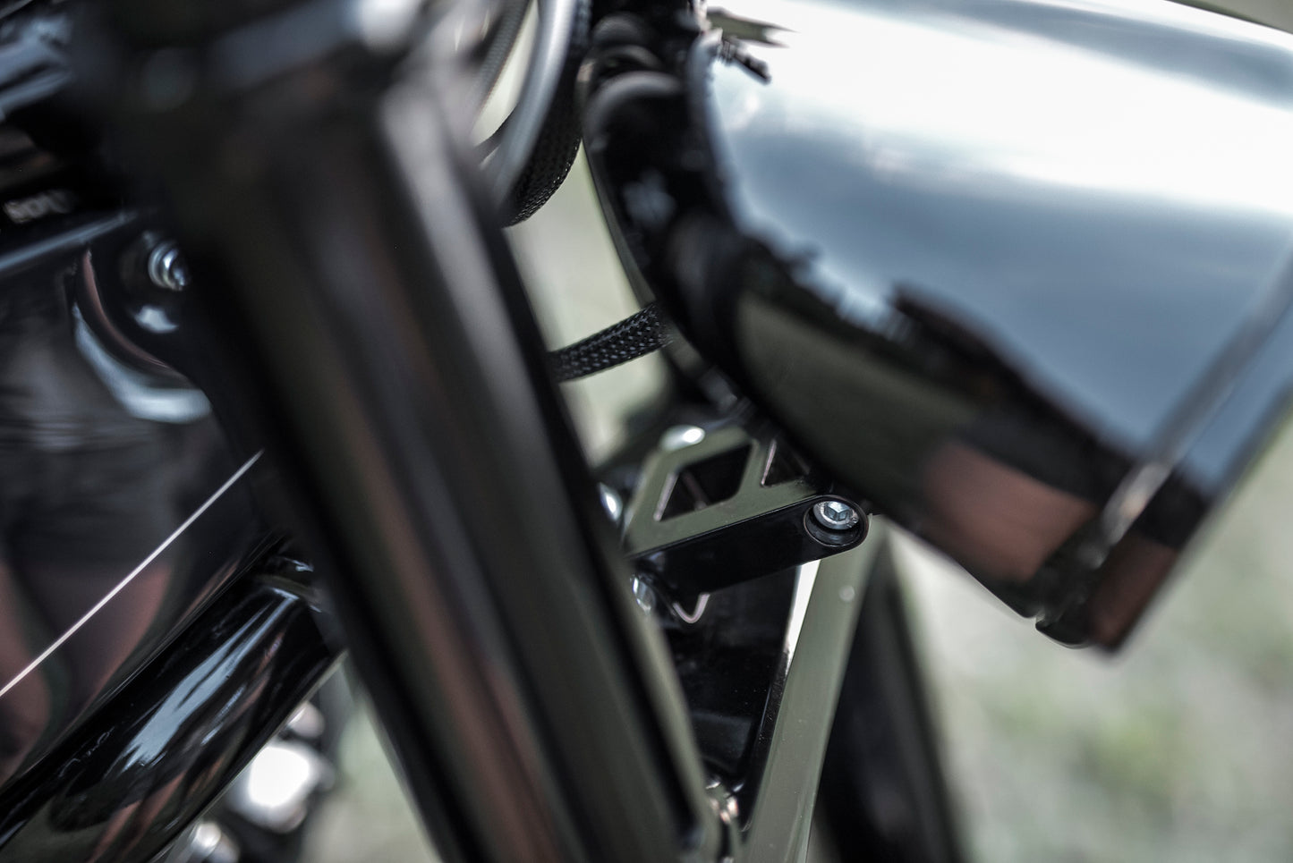 V-Rod Headlight Universal Holder