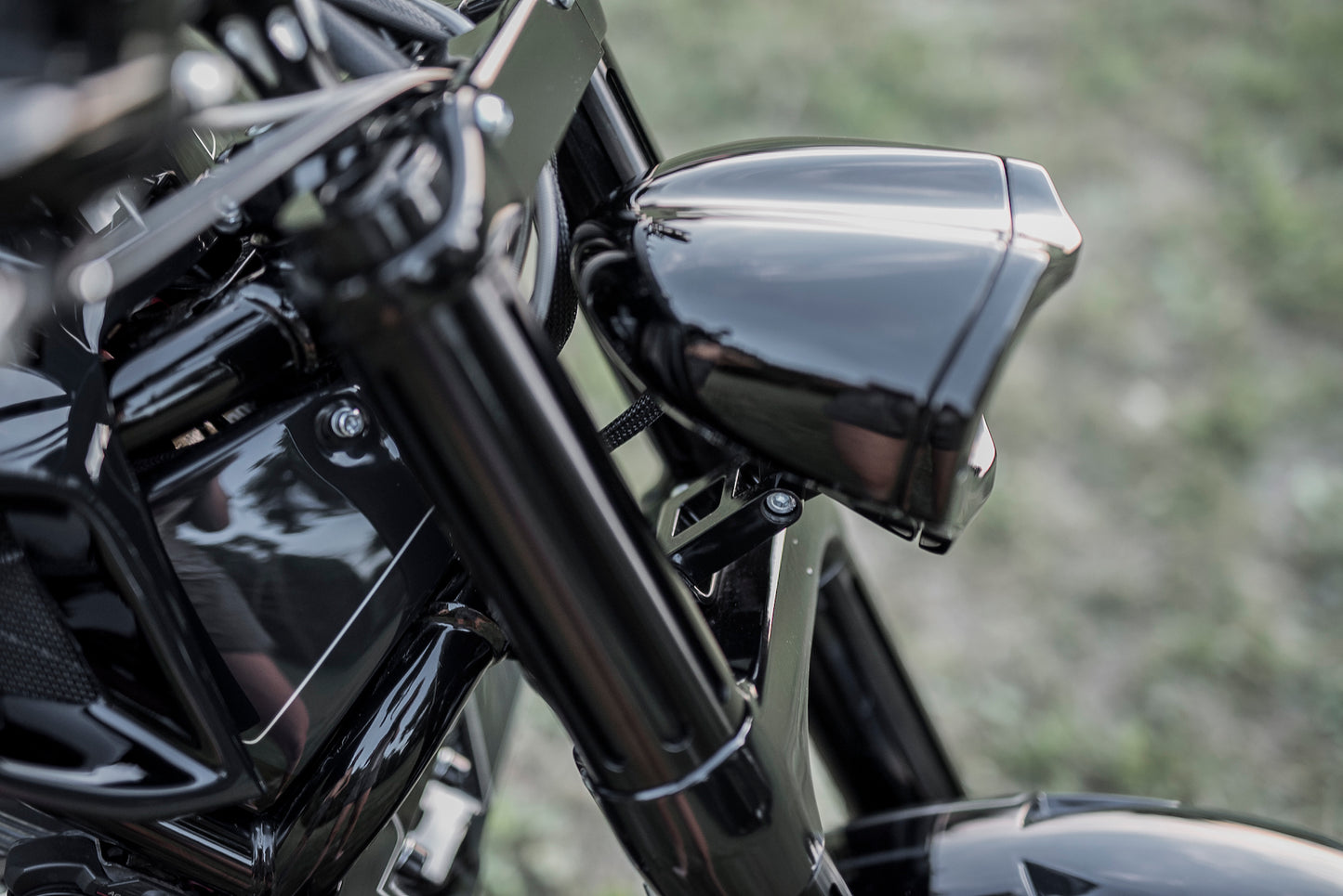 V-Rod Headlight Universal Holder