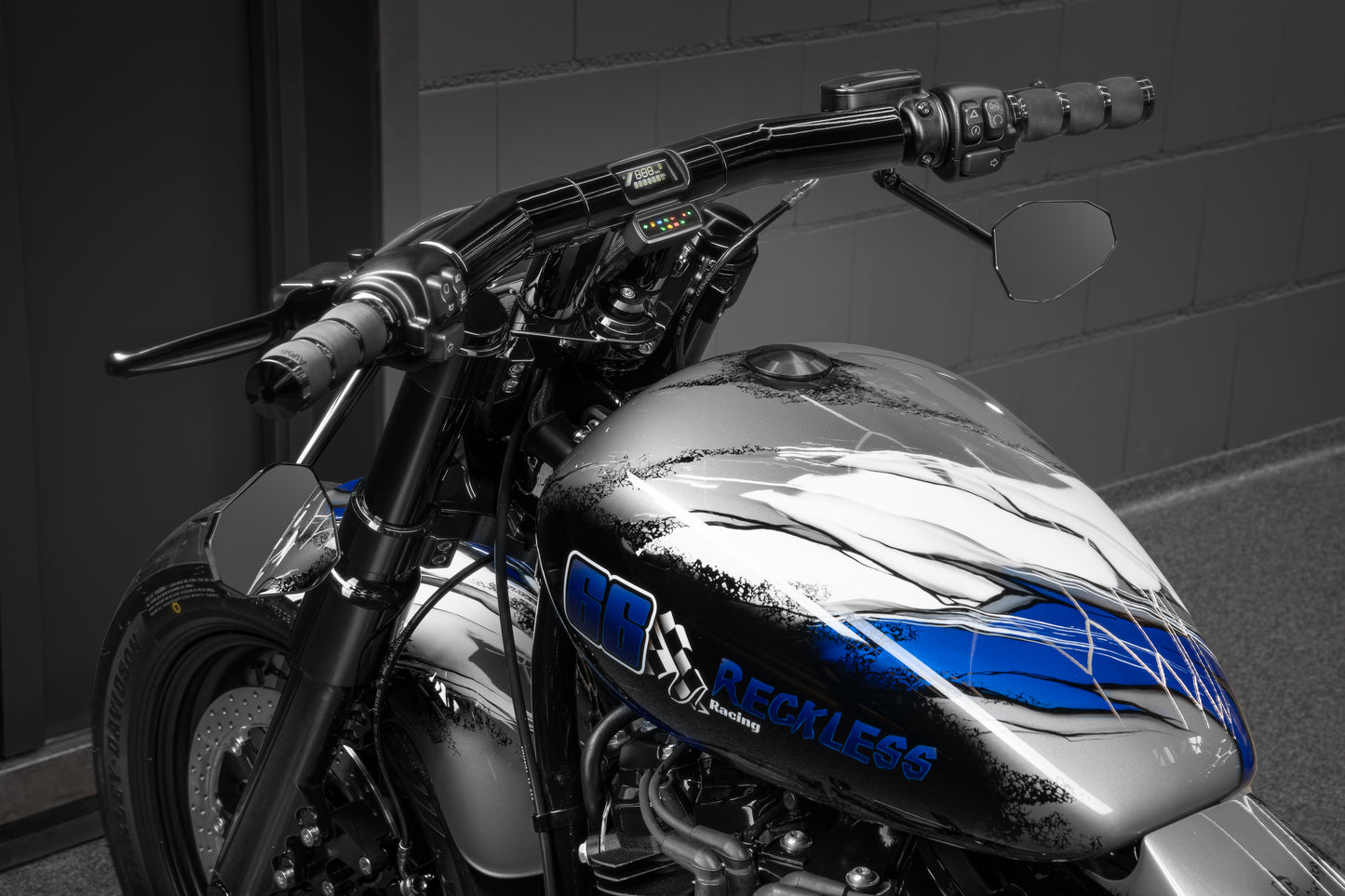 Killer Custom "Drag-T" Mega Handlebars (with Stealth View speedometer option)