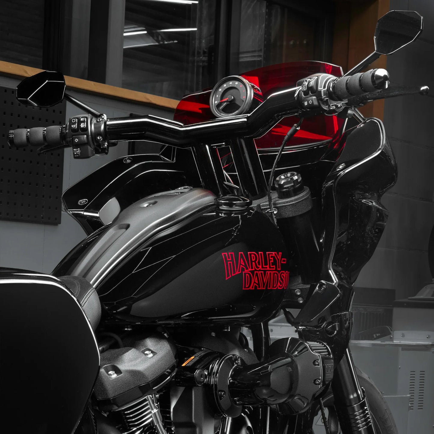 4" Gauge Bucket Holder for "Drag-T", "Back Saver" and "Champion" Mega Handlebars