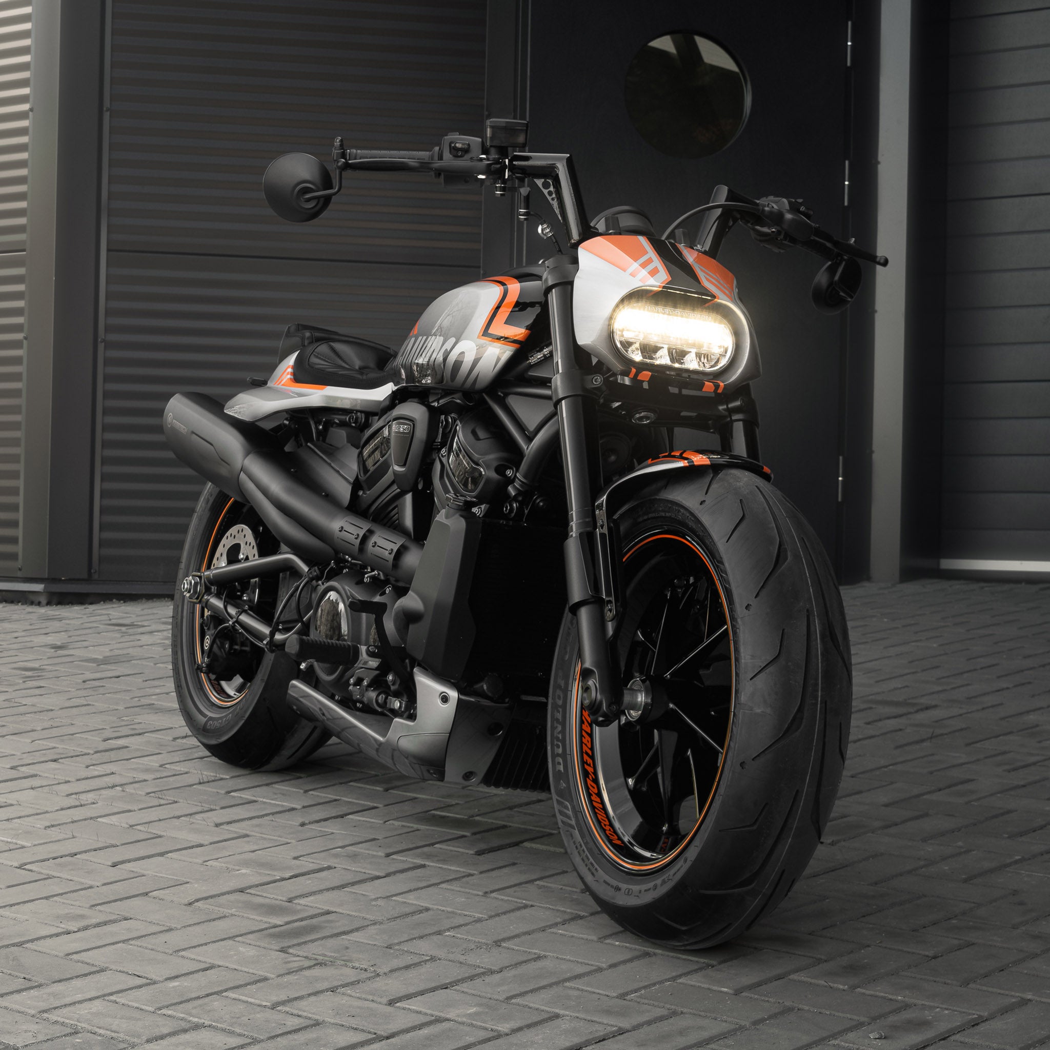 Sportster S And Nightster 