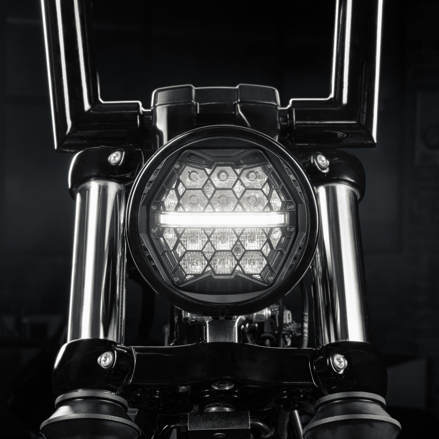 5 3/4" Honeycomb LED Headlight ECE Approved for Harley Street Bob FXBB & Breakout FXBR