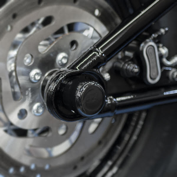 Softail rear online axle covers